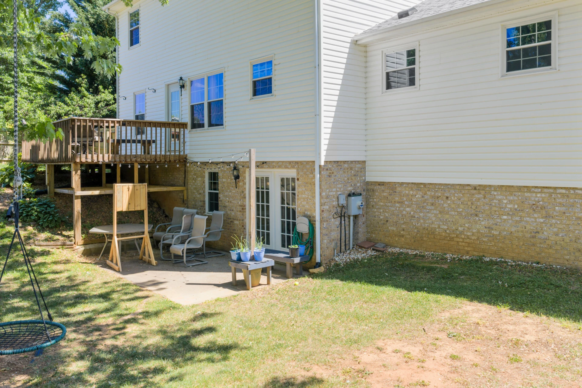 294 Ray ST - Photo 6
