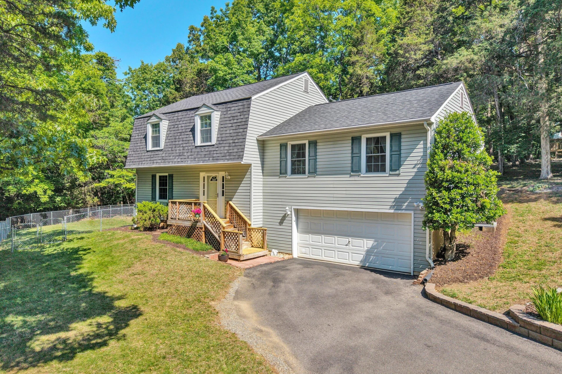 44 Shady LN - Photo 3