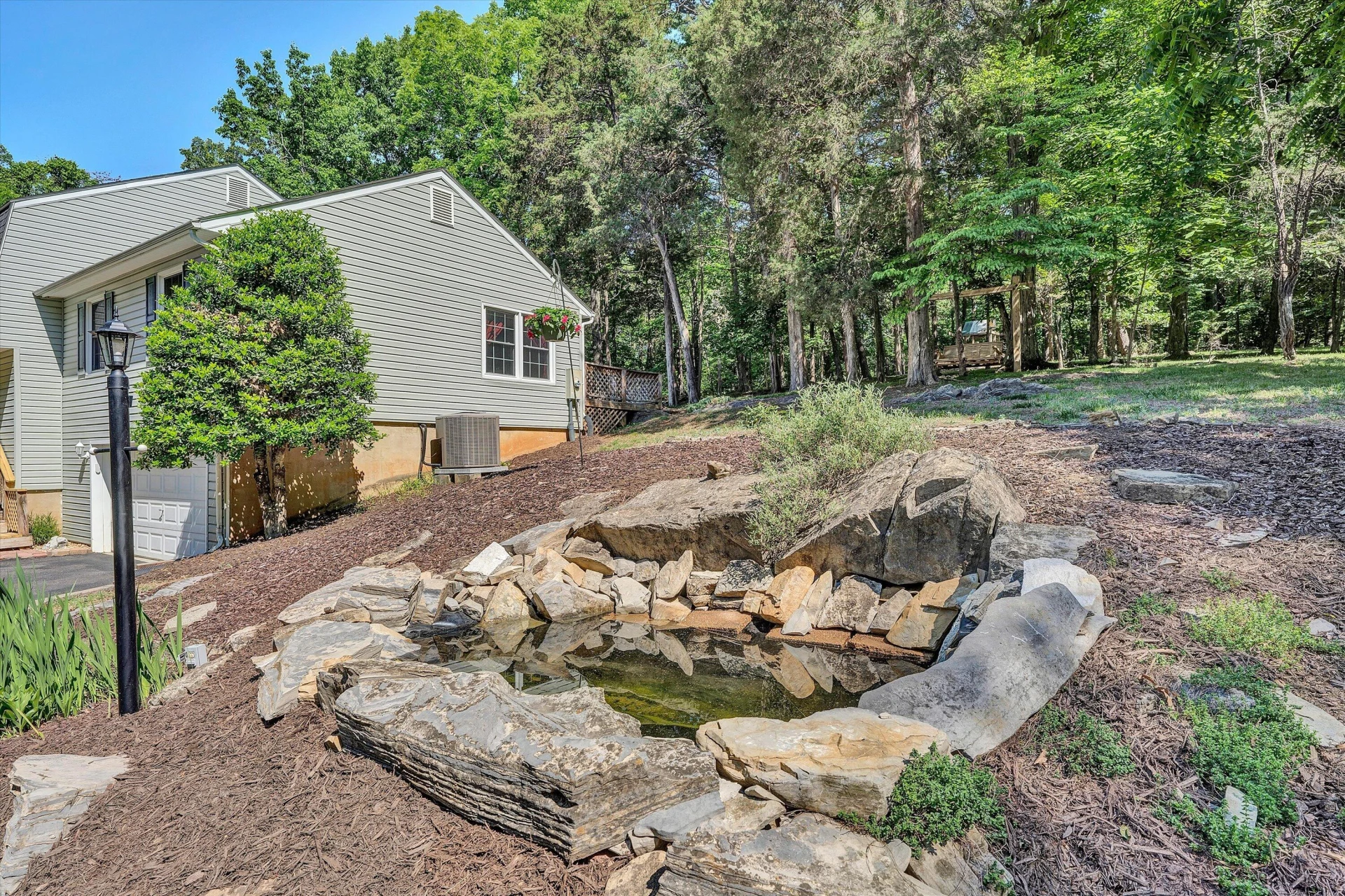 44 Shady LN - Photo 4