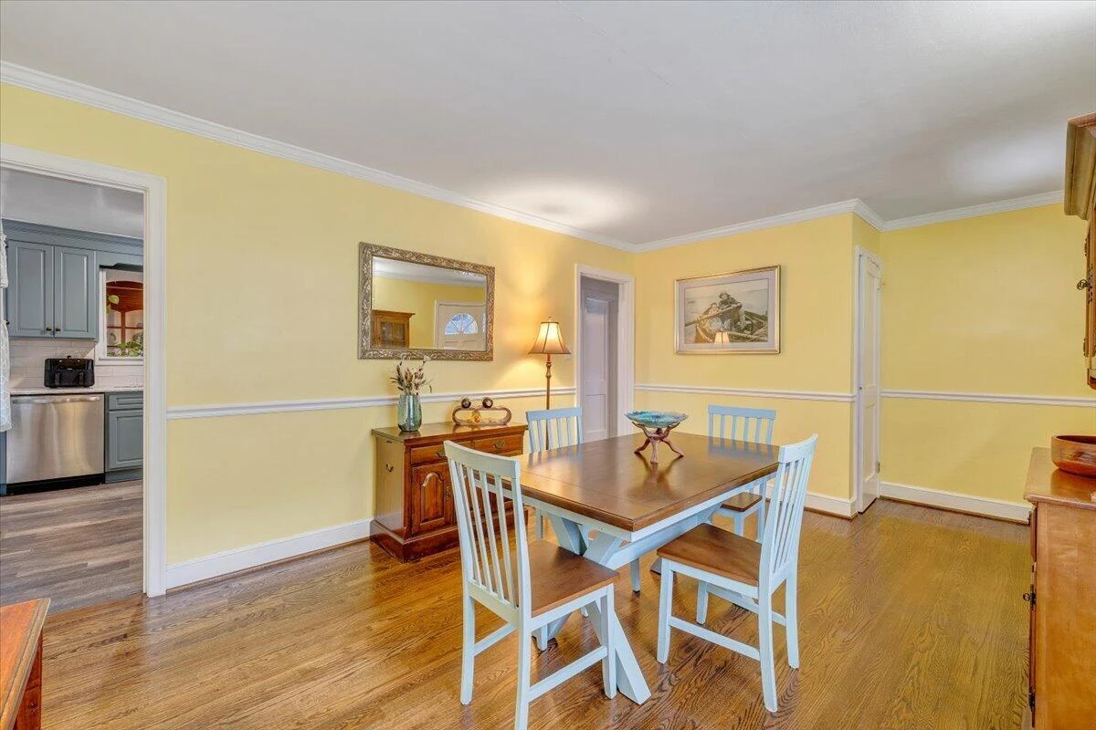 2644 Fairway DR SW - Photo 9