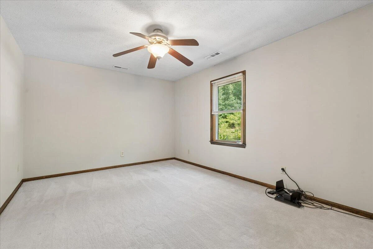 431 Langdon RD - Photo 24