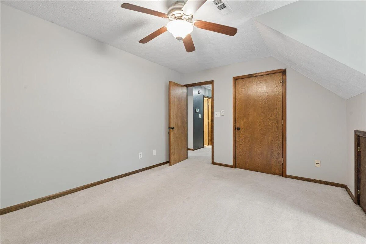 431 Langdon RD - Photo 26