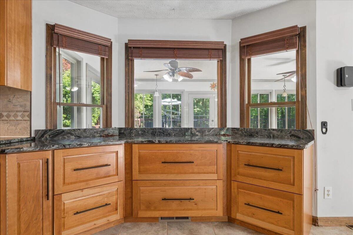 431 Langdon RD - Photo 9