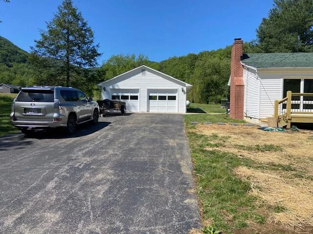 6717 Dawnwood RD - Photo 2