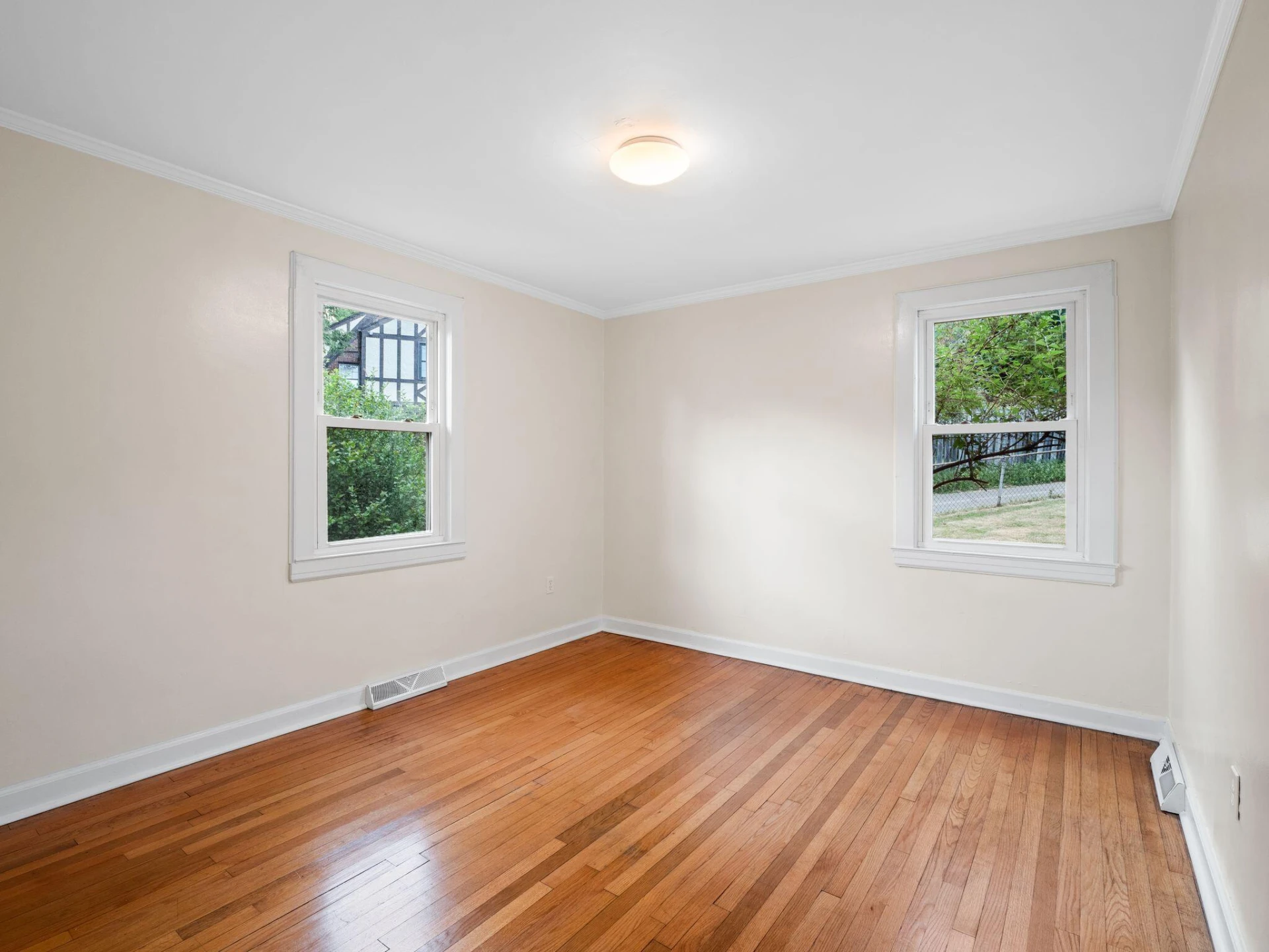 2421 Brandon AVE SW - Photo 22