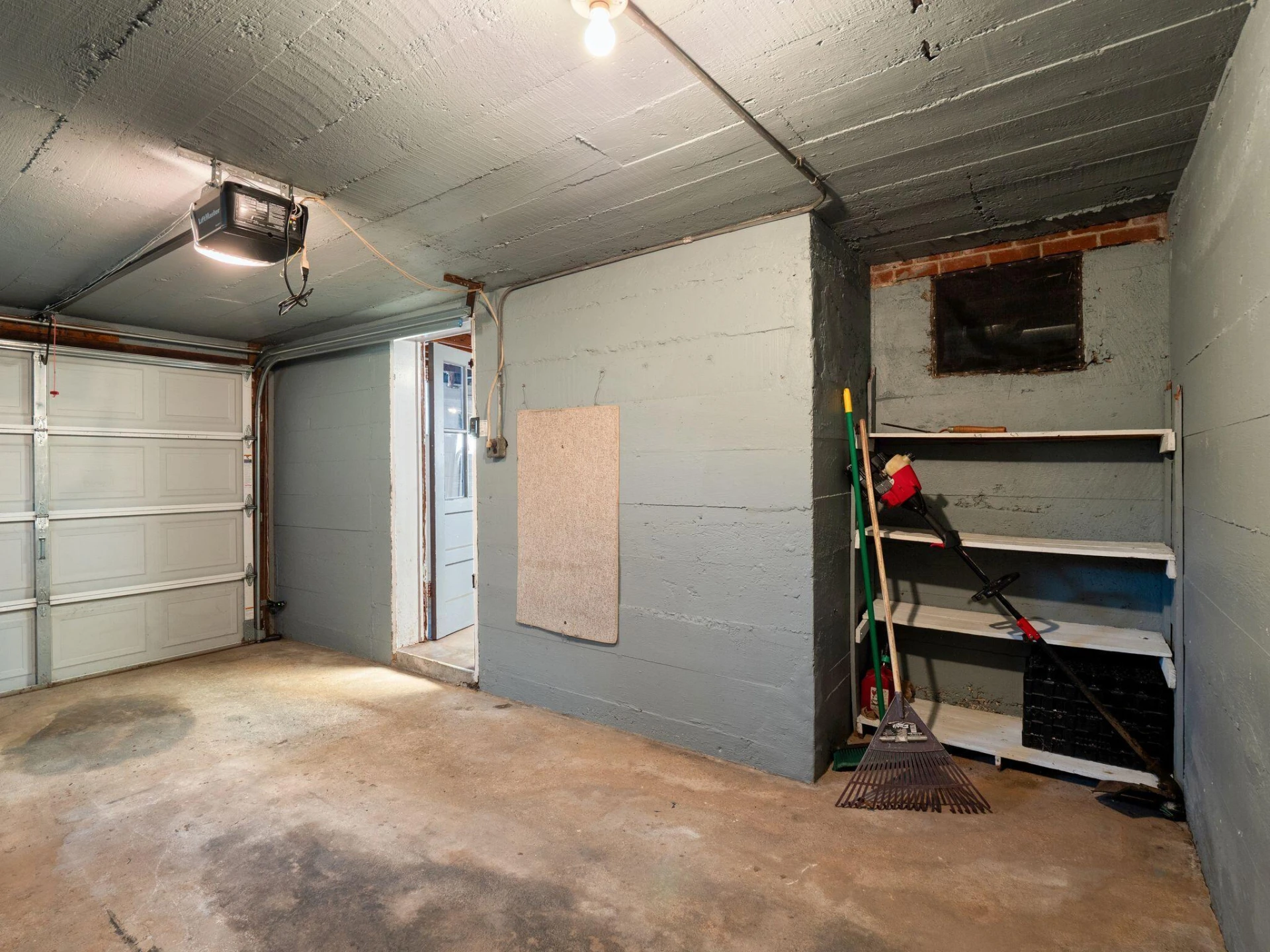 2421 Brandon AVE SW - Photo 33