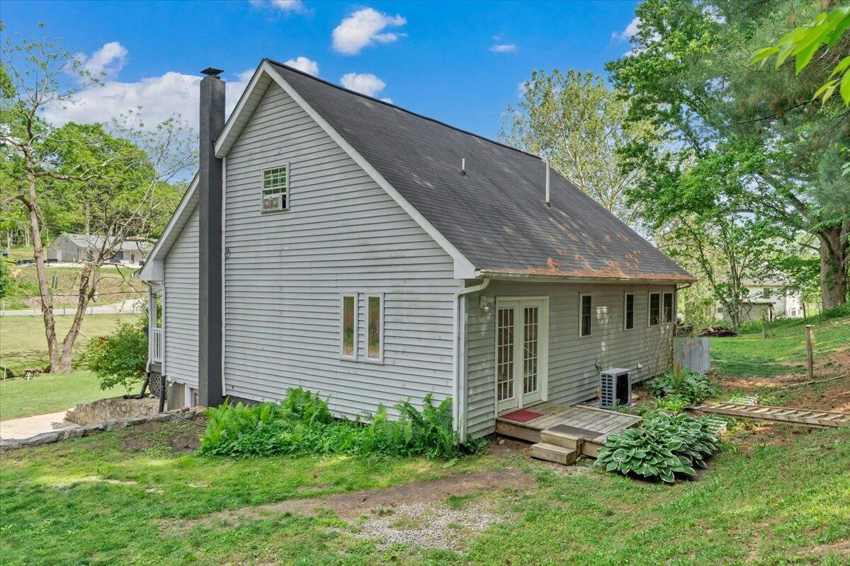112 Shawsville Pike NE - Photo 38