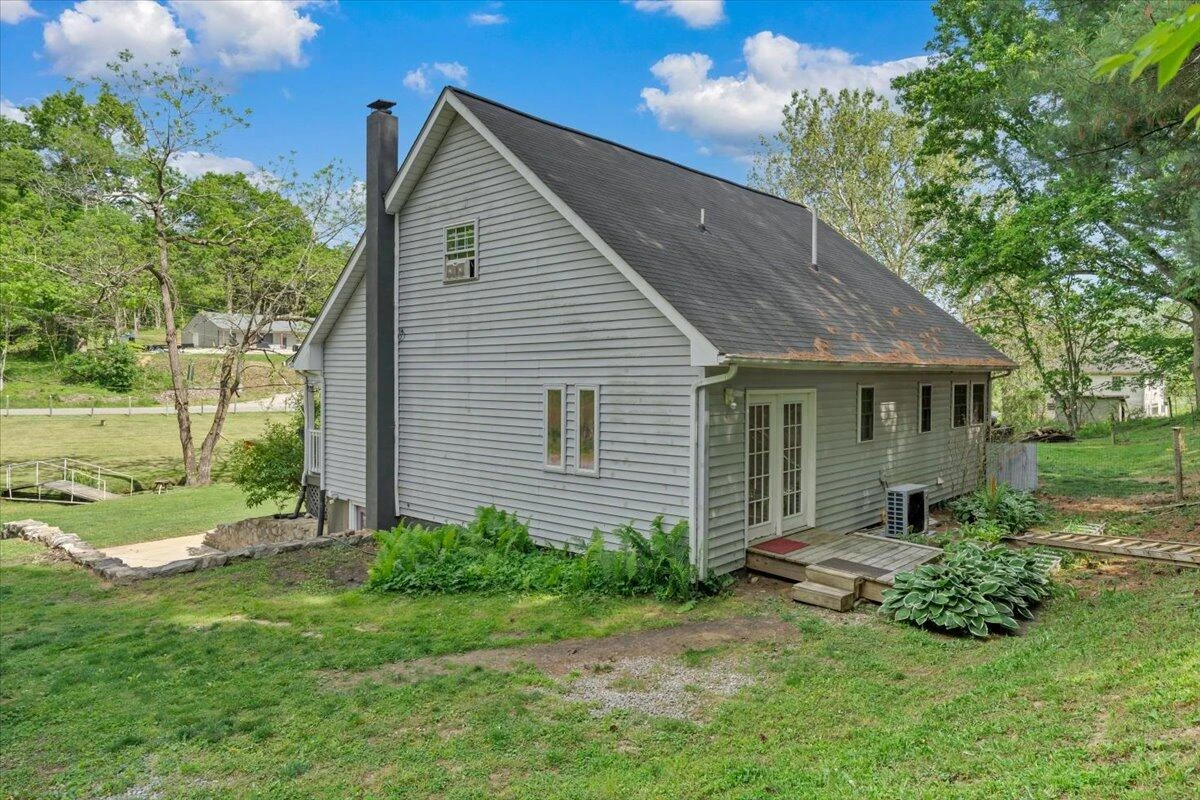 112 Shawsville Pike NE - Photo 39