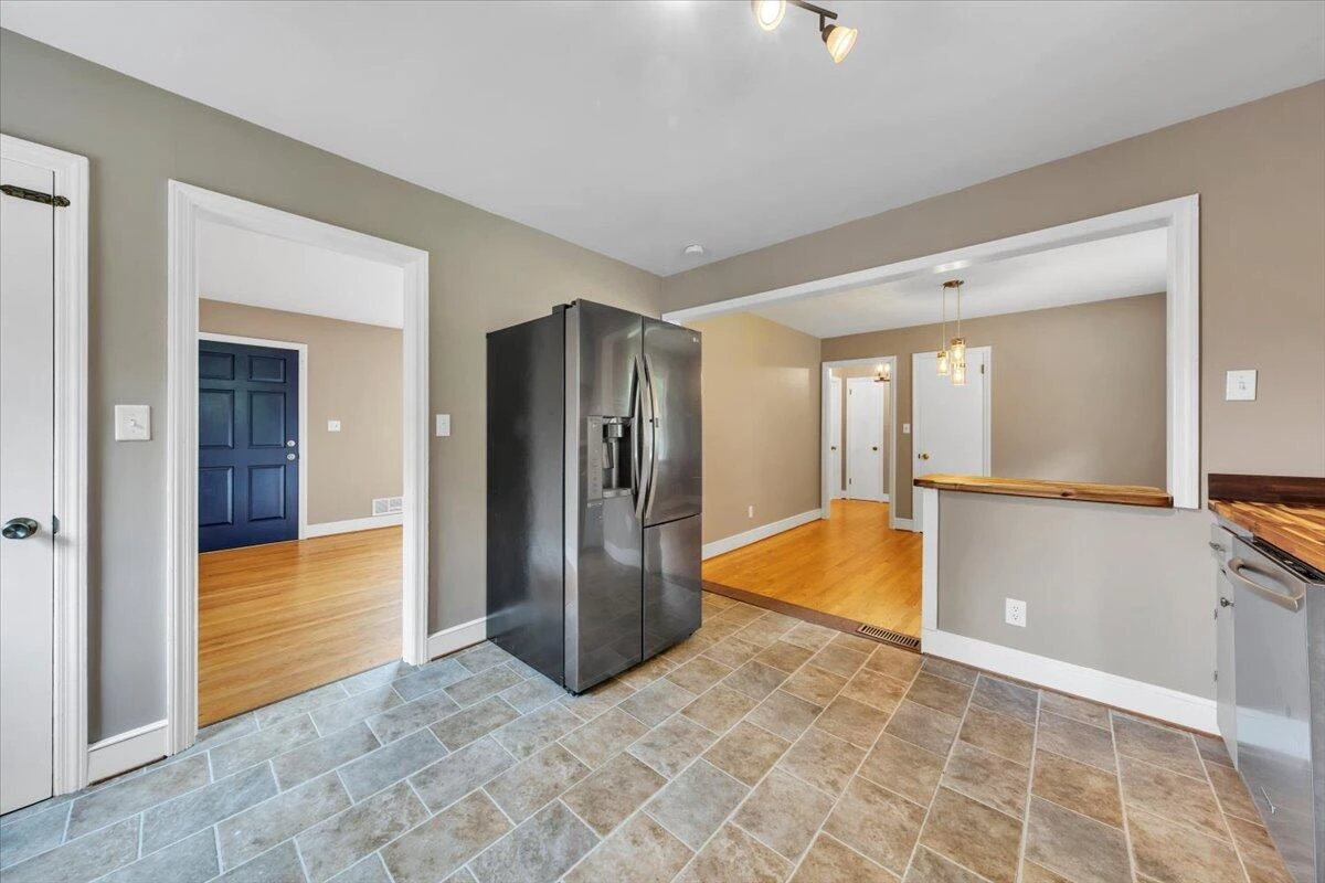 724 Vine ST - Photo 11