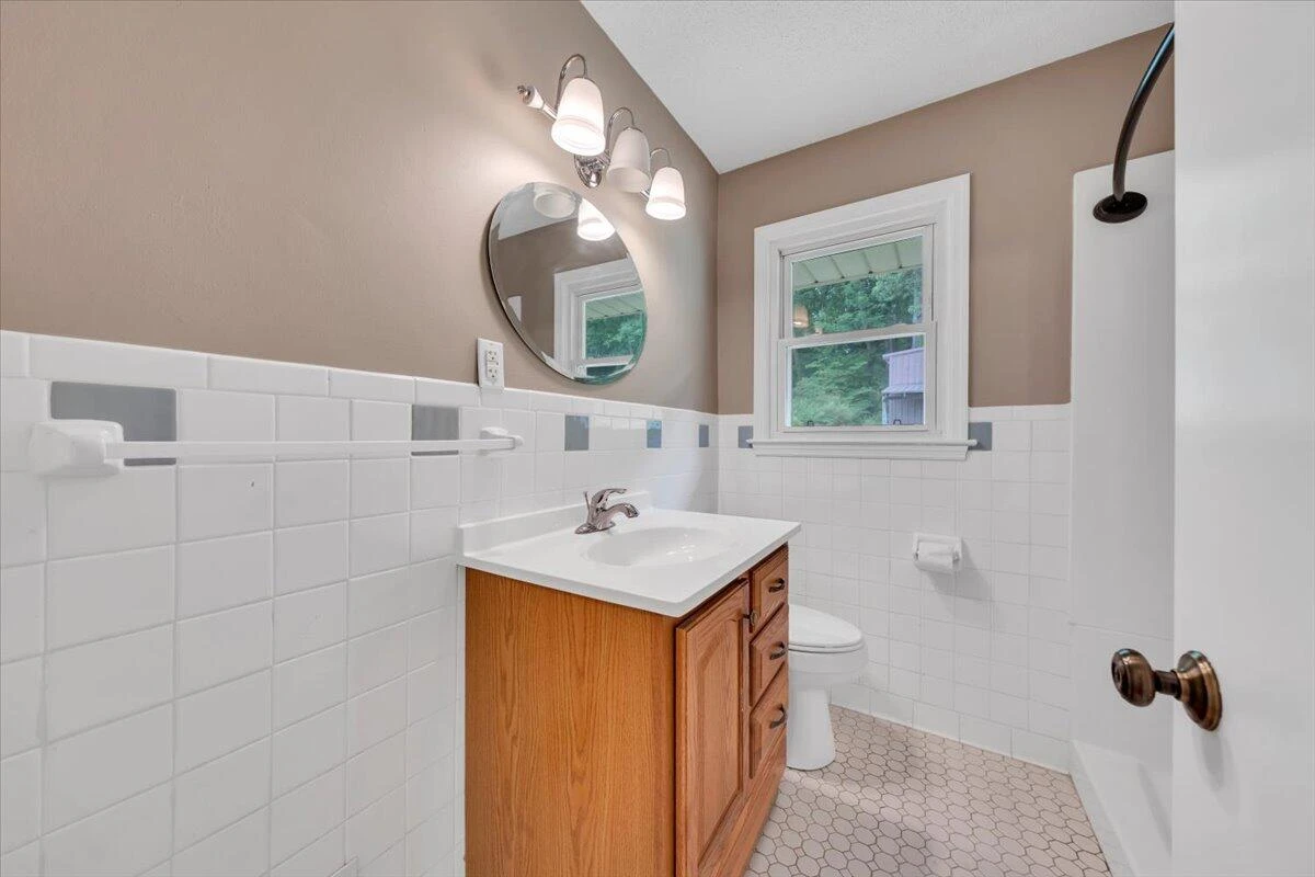 724 Vine ST - Photo 12