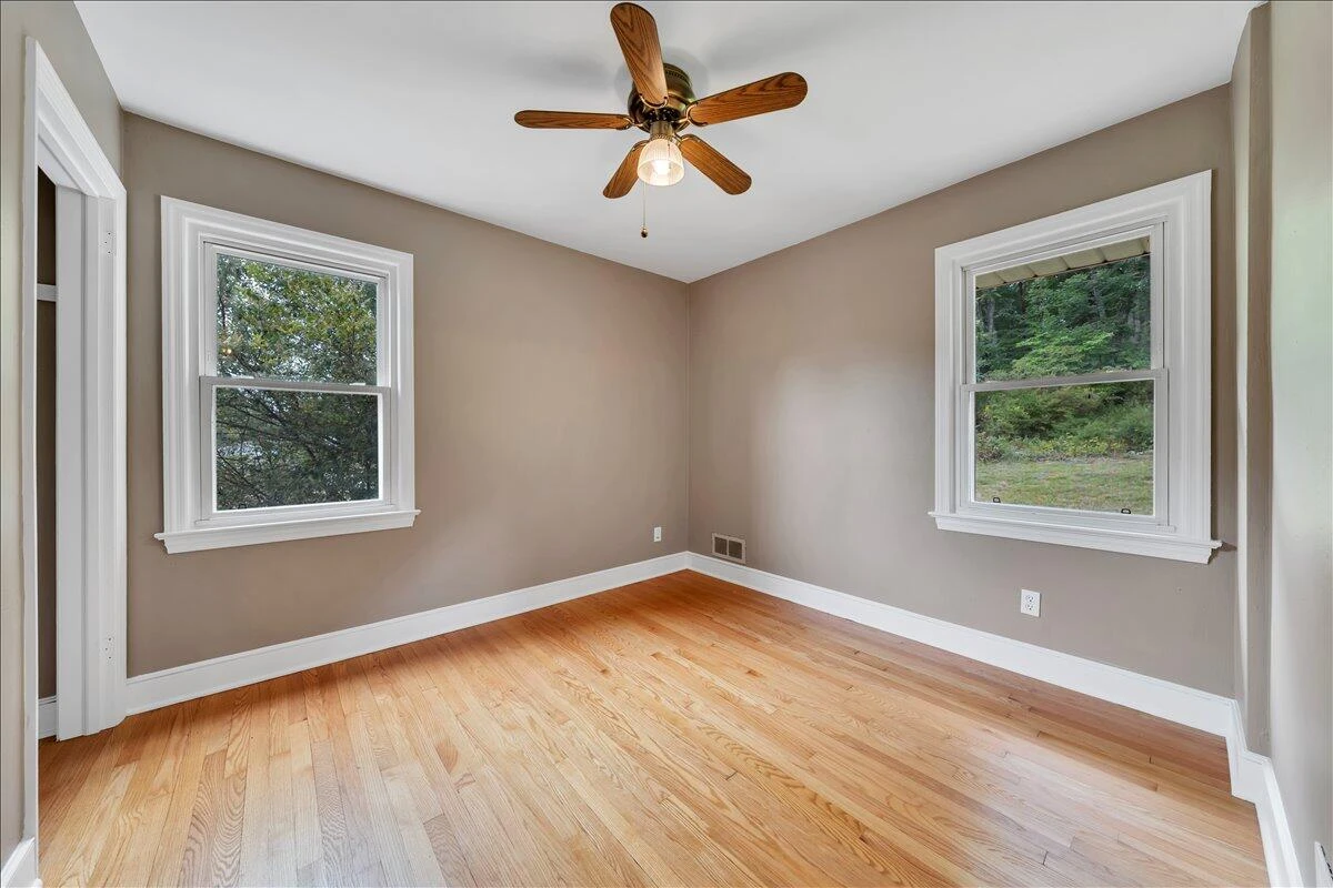 724 Vine ST - Photo 16