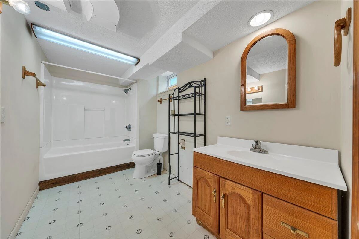 724 Vine ST - Photo 20