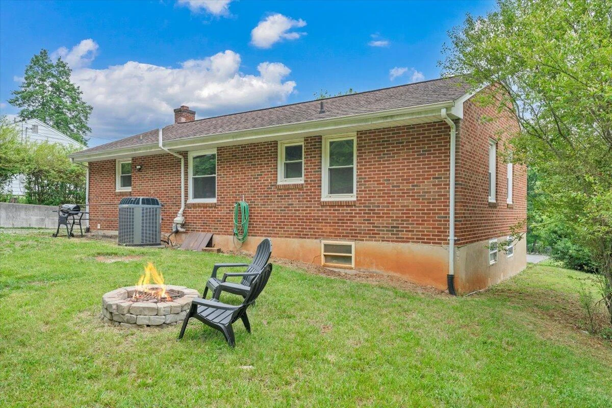 724 Vine ST - Photo 24