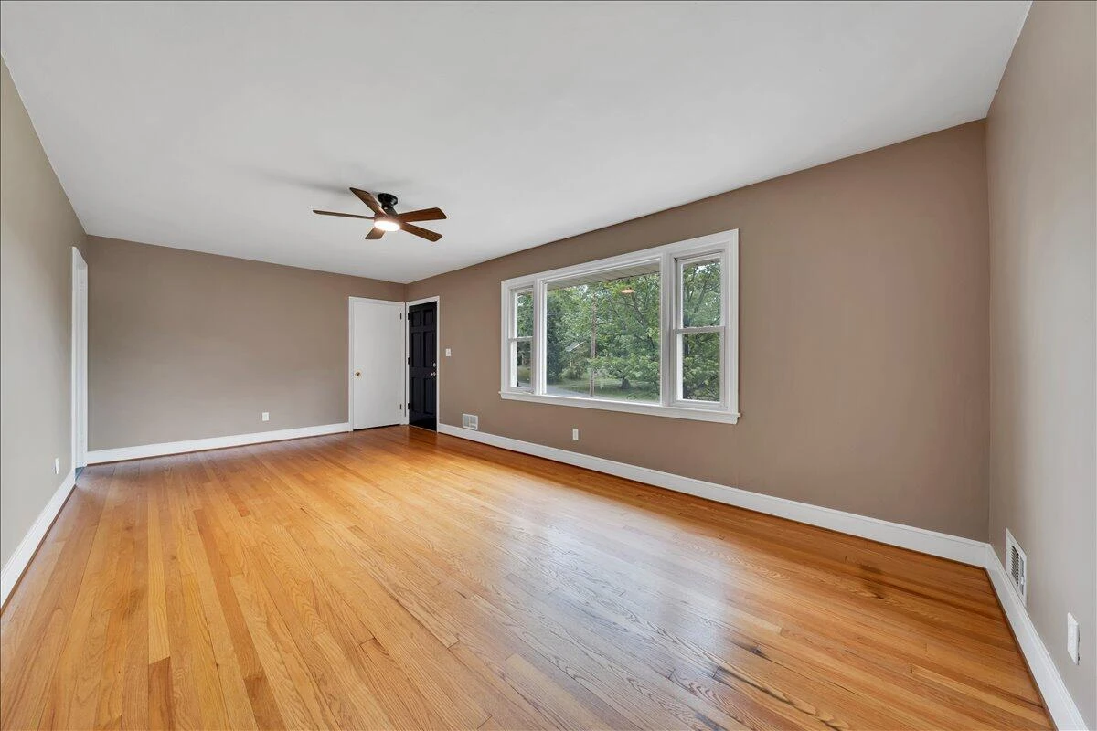 724 Vine ST - Photo 5
