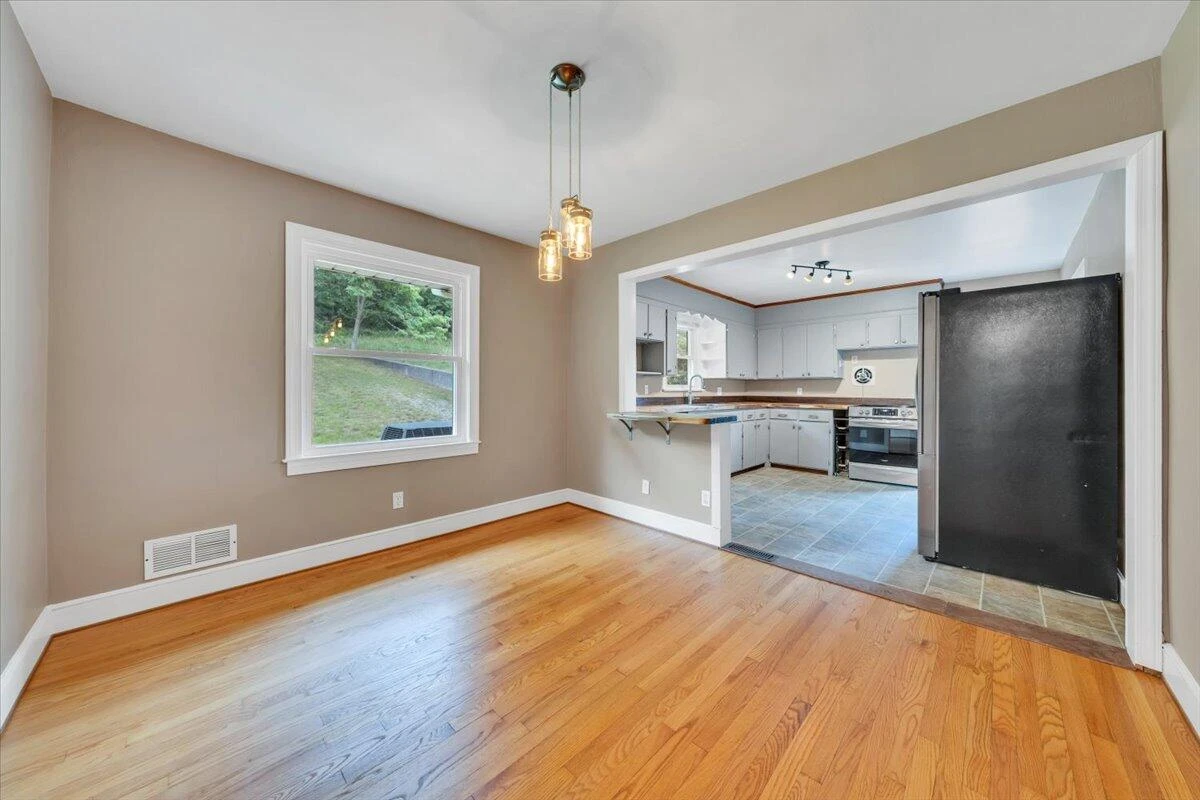 724 Vine ST - Photo 6