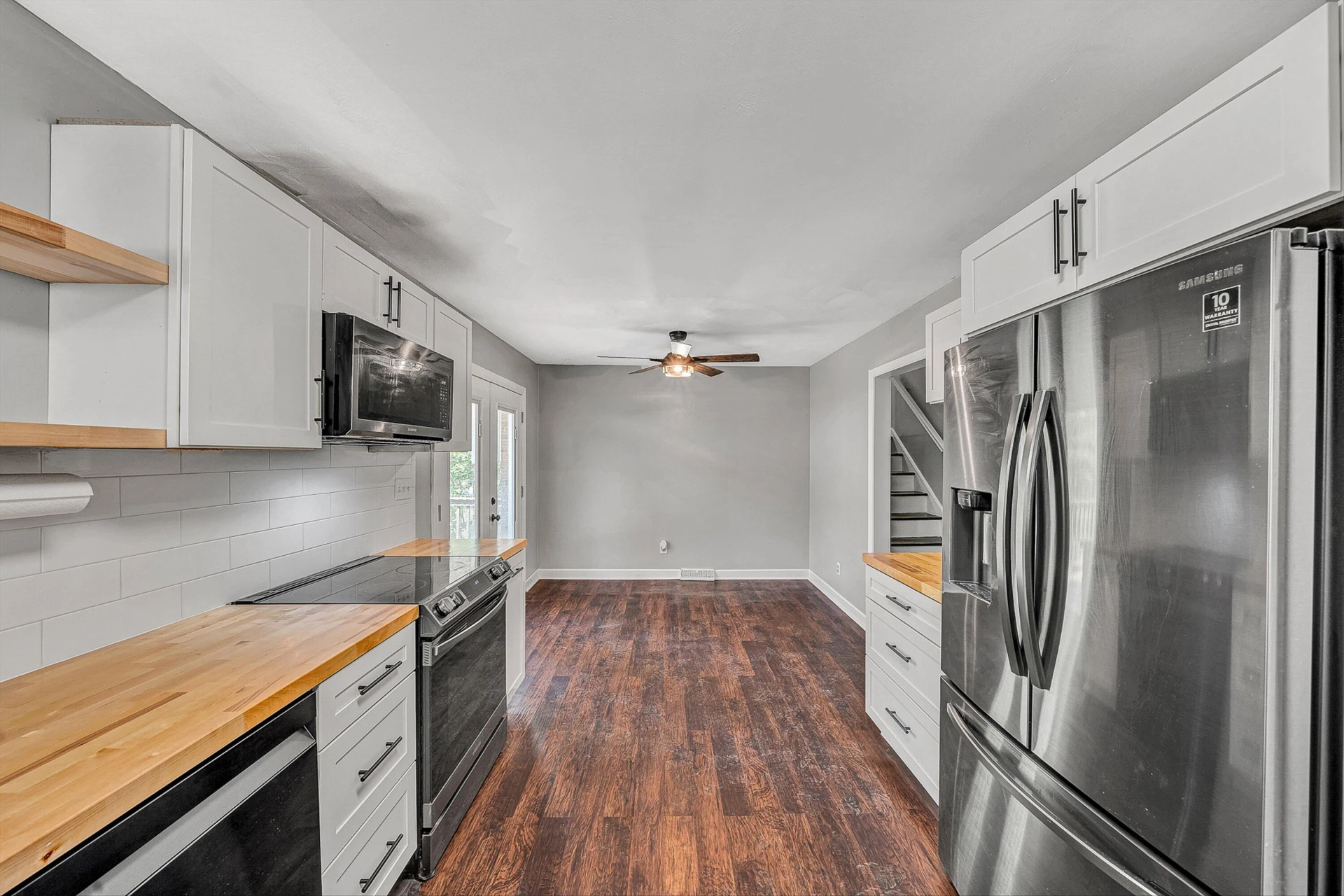 1410 Lakeridge CIR - Photo 13
