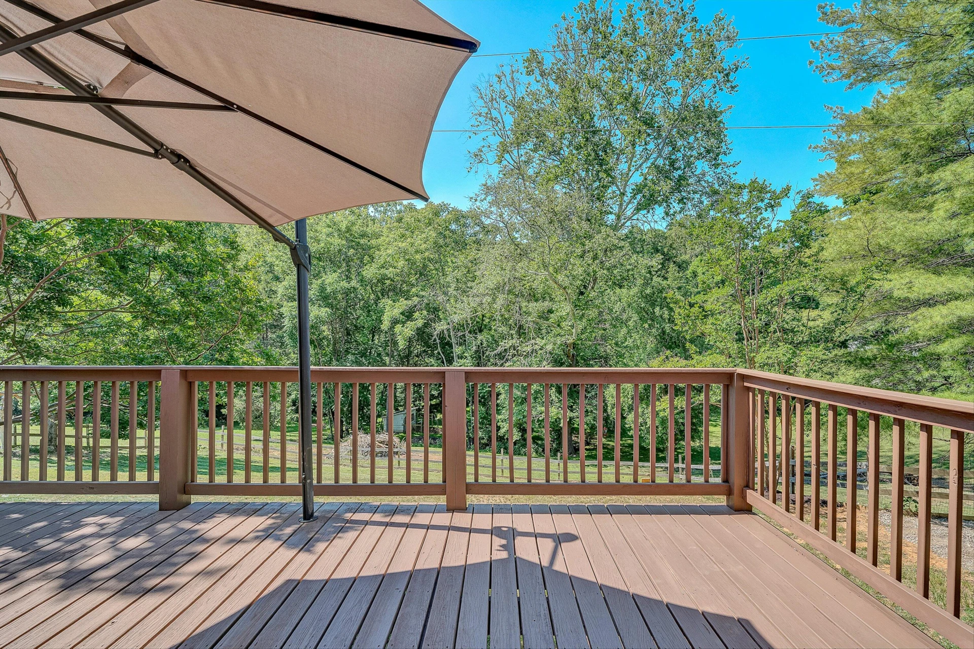 1410 Lakeridge CIR - Photo 15
