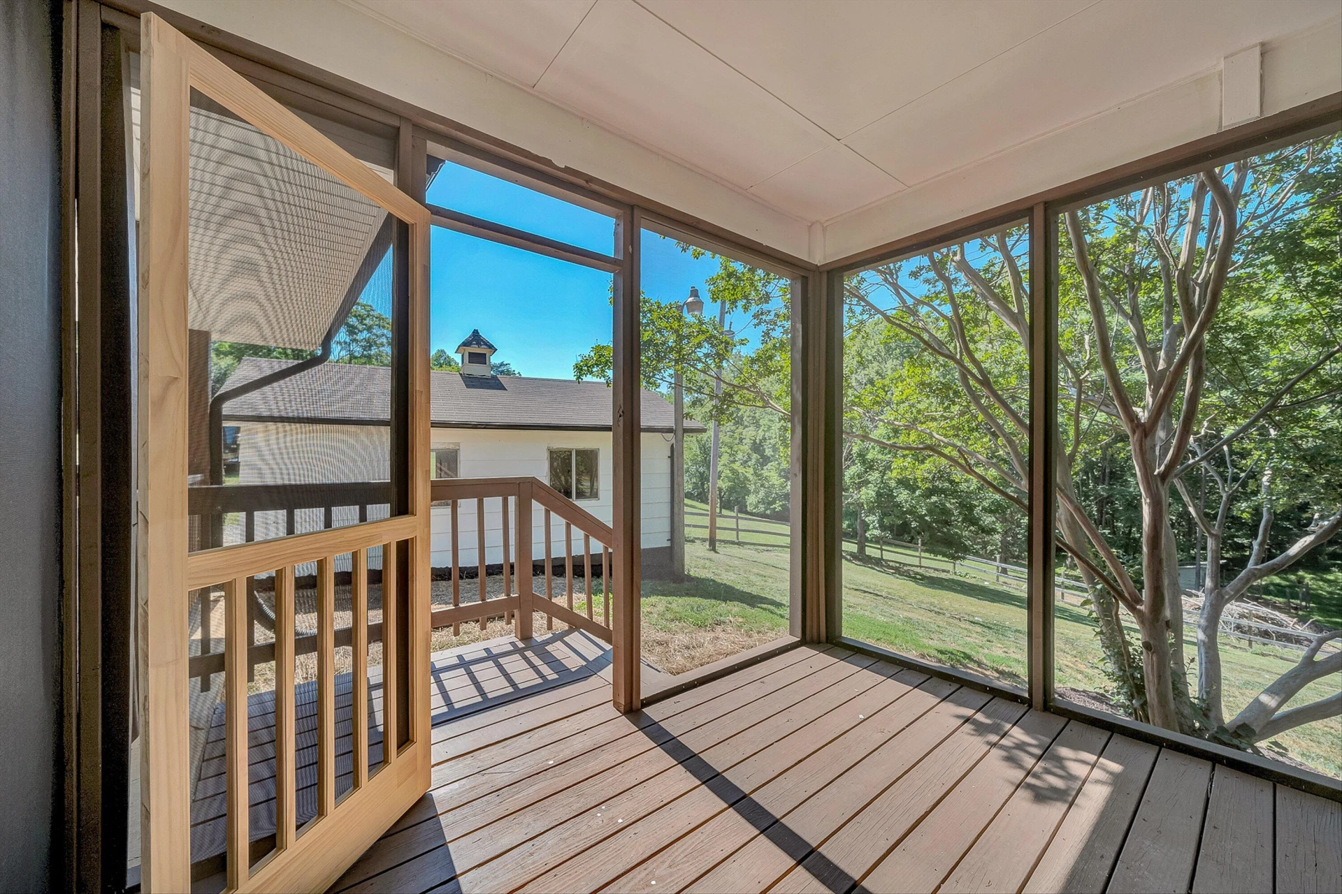 1410 Lakeridge CIR - Photo 17