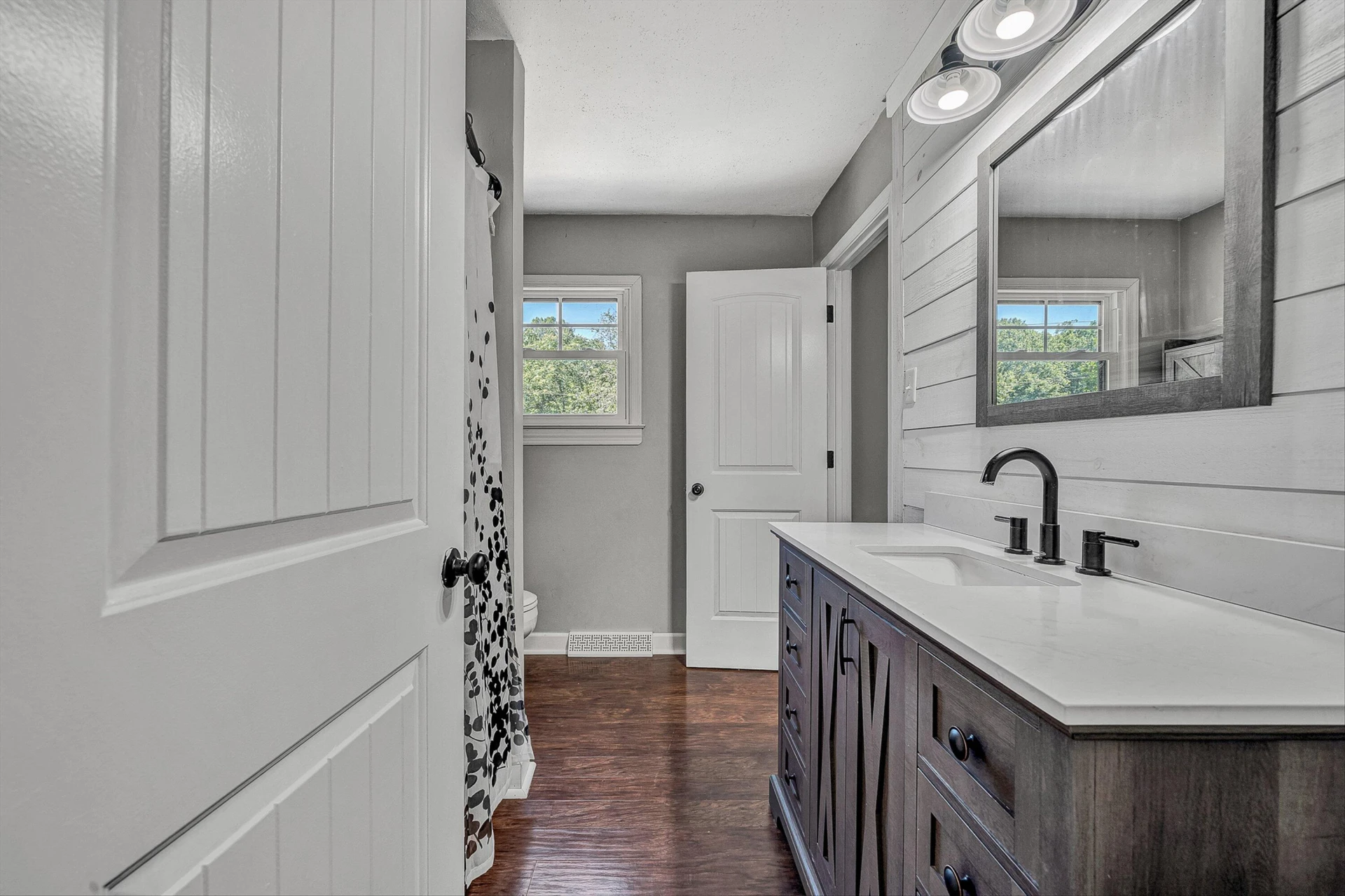 1410 Lakeridge CIR - Photo 22