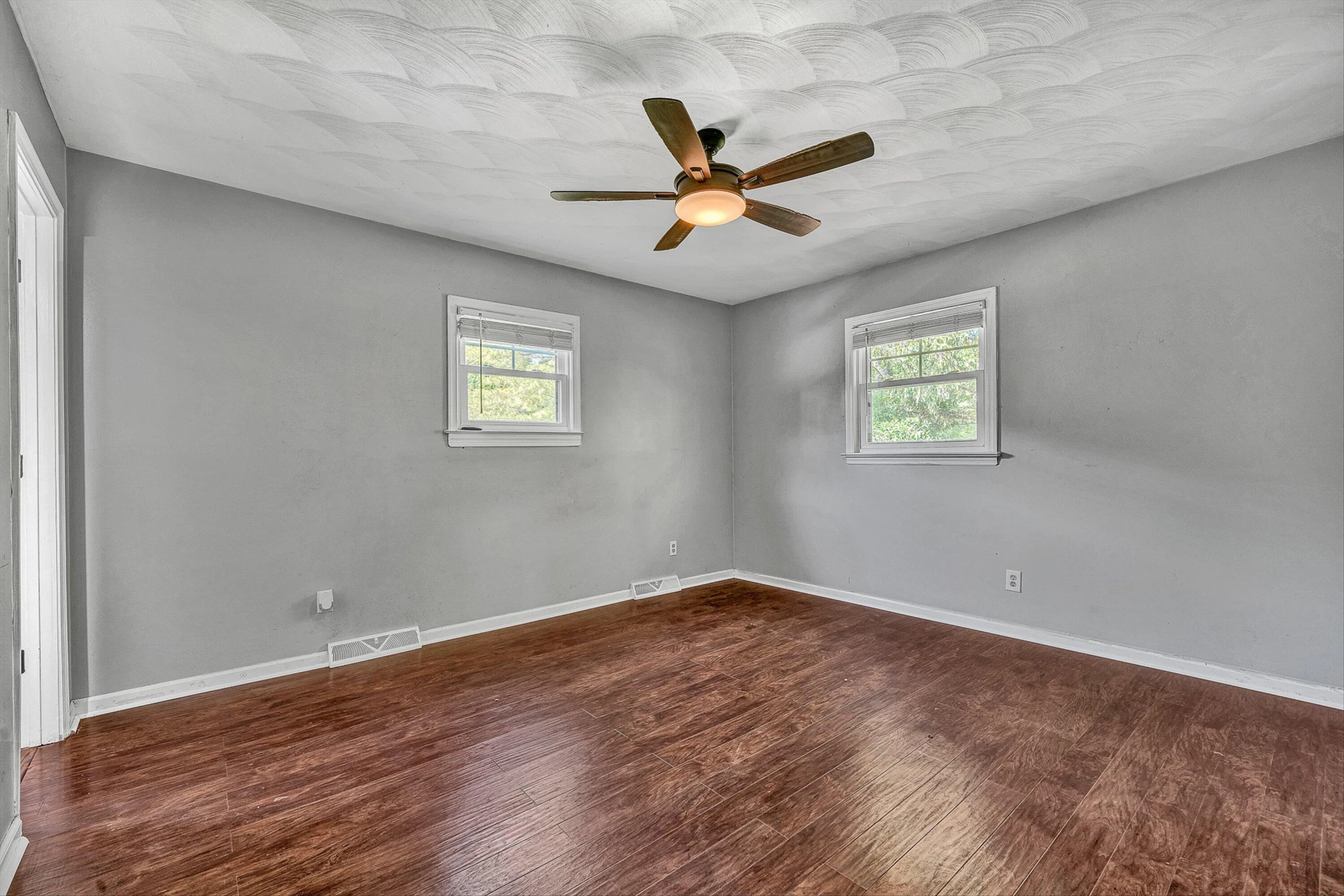 1410 Lakeridge CIR - Photo 25
