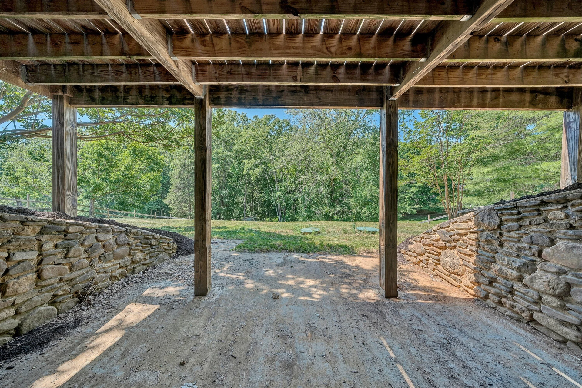 1410 Lakeridge CIR - Photo 45