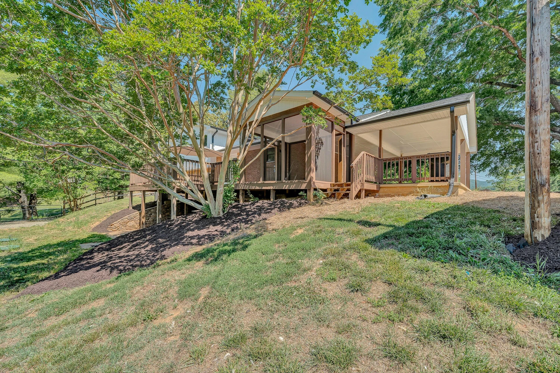 1410 Lakeridge CIR - Photo 48