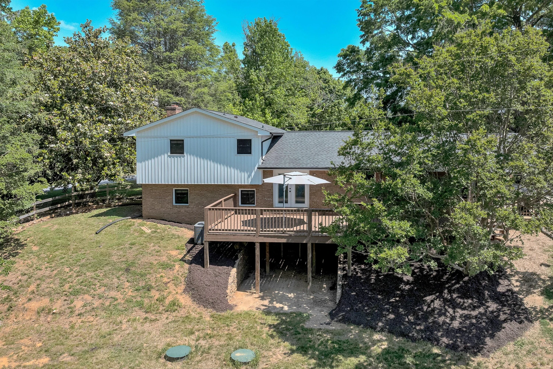1410 Lakeridge CIR - Photo 54