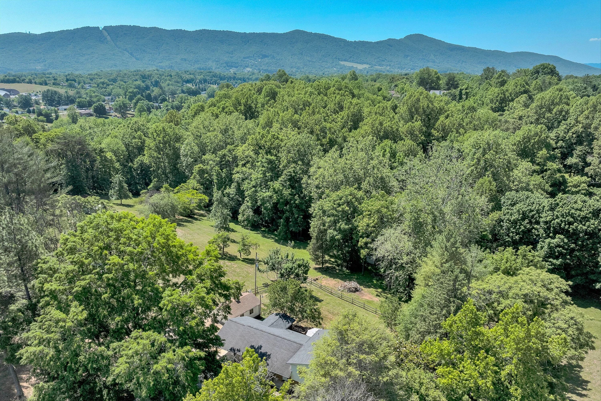 1410 Lakeridge CIR - Photo 61