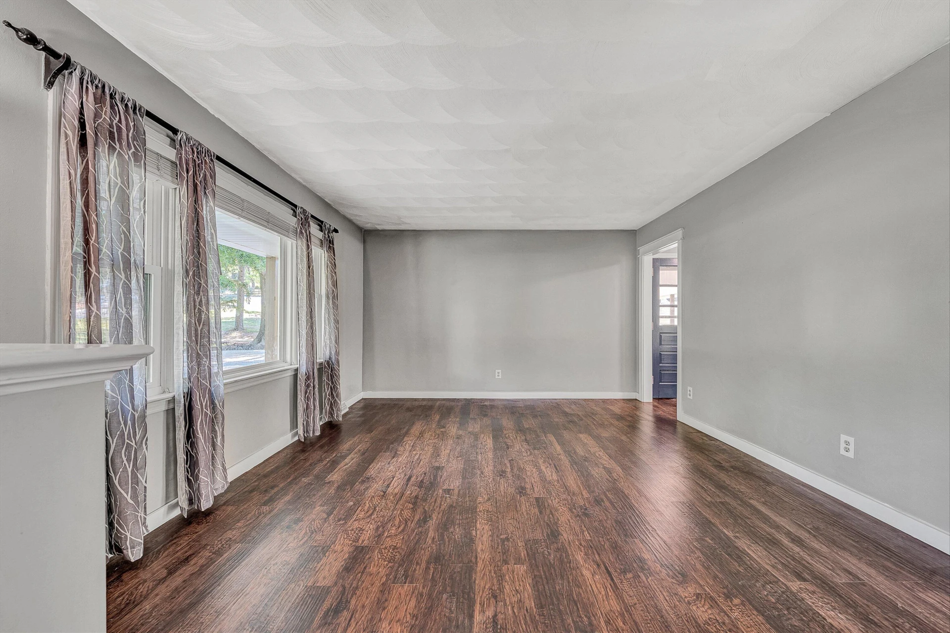 1410 Lakeridge CIR - Photo 7