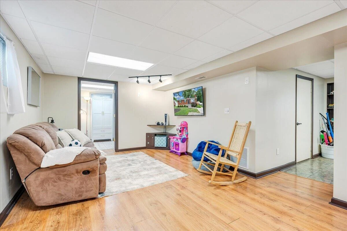950 Palmer AVE - Photo 32