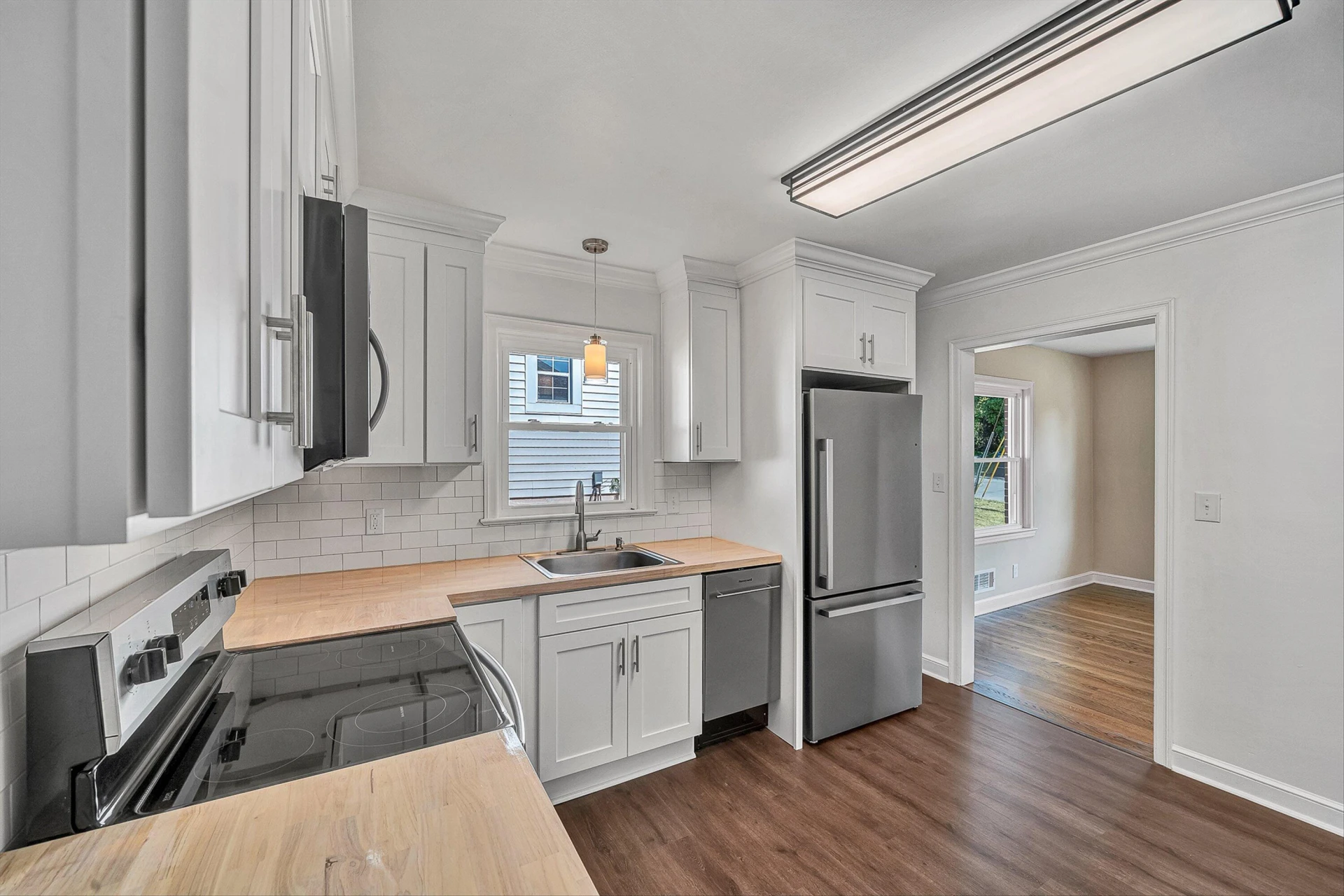 4133 Fielding AVE NW - Photo 10