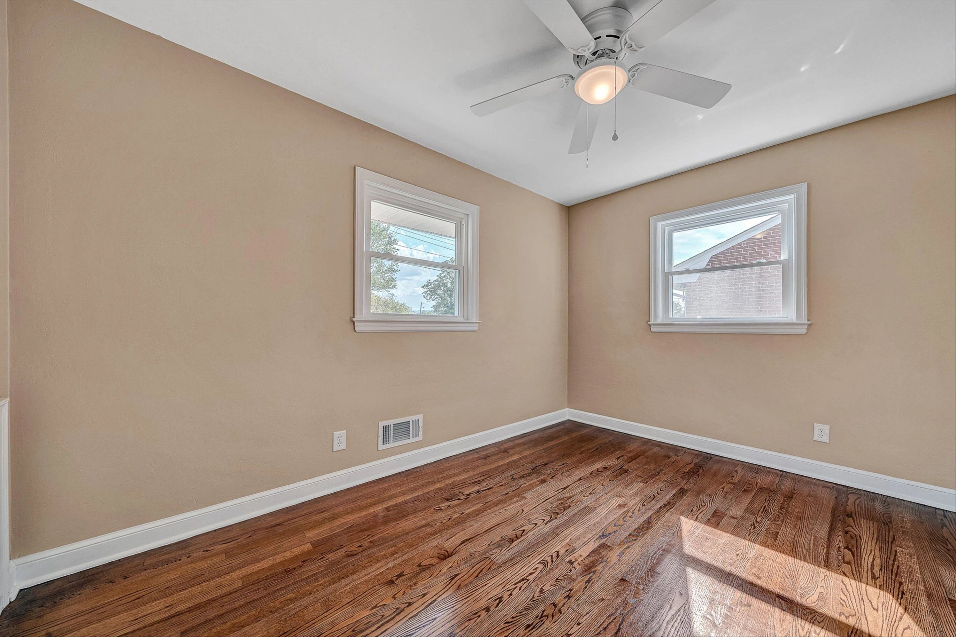 4133 Fielding AVE NW - Photo 16