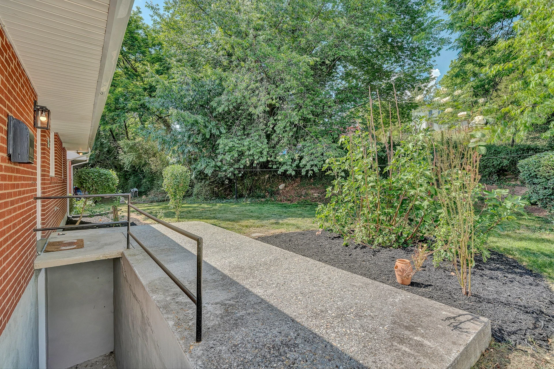 4133 Fielding AVE NW - Photo 22