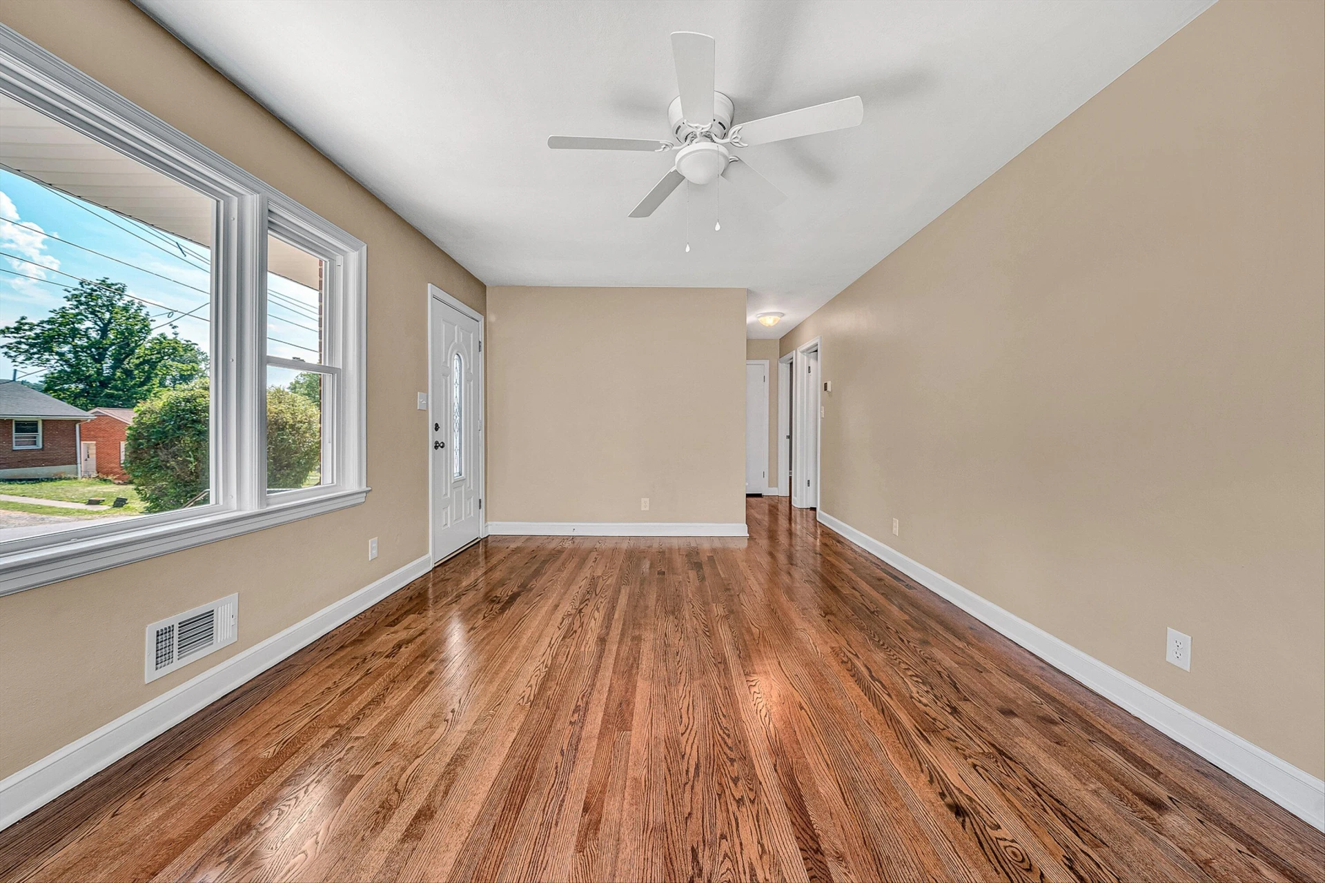 4133 Fielding AVE NW - Photo 3
