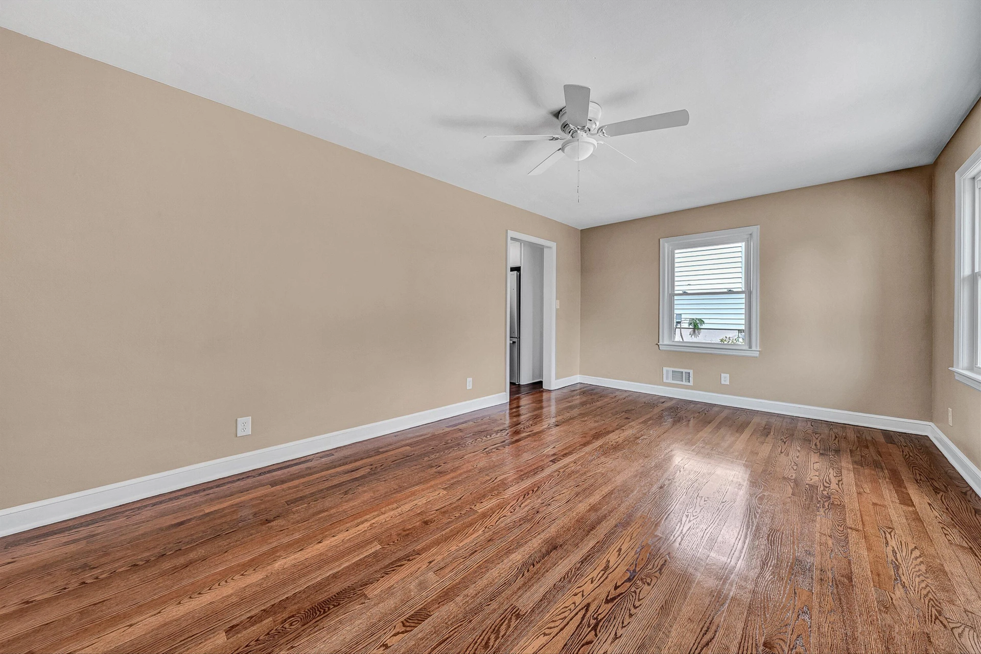 4133 Fielding AVE NW - Photo 4