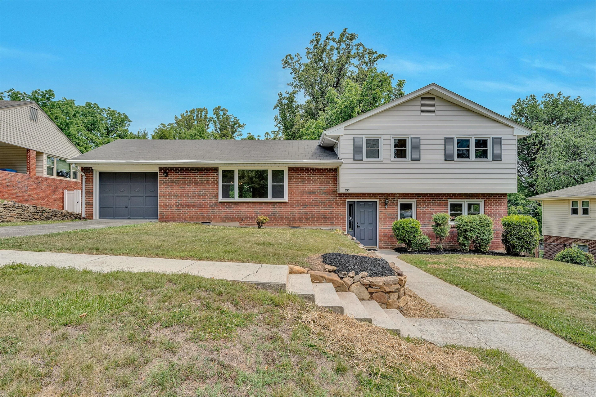 1121 Welch RD SW