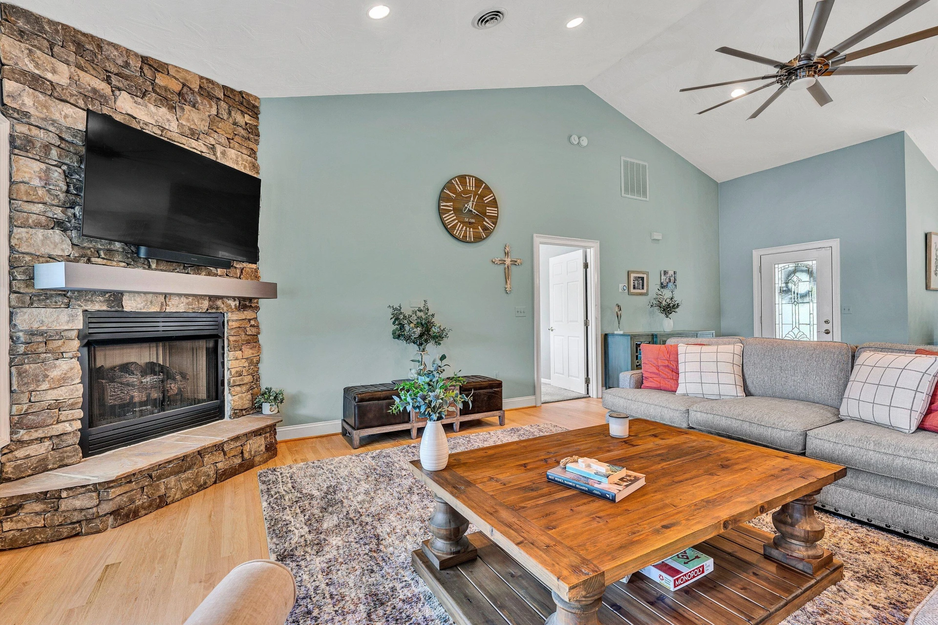 2245 Thomason LN - Photo 23