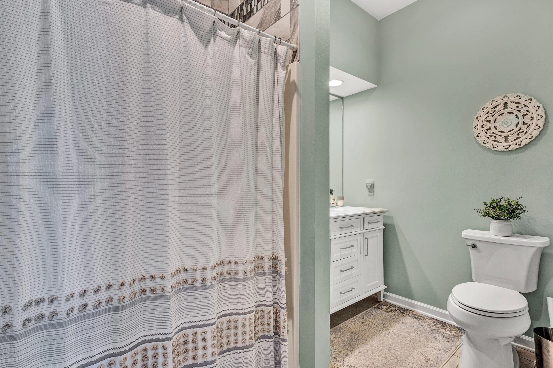 2245 Thomason LN - Photo 30
