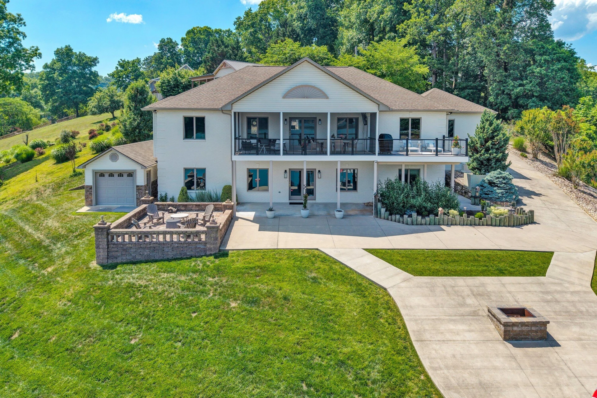 2245 Thomason LN - Photo 6