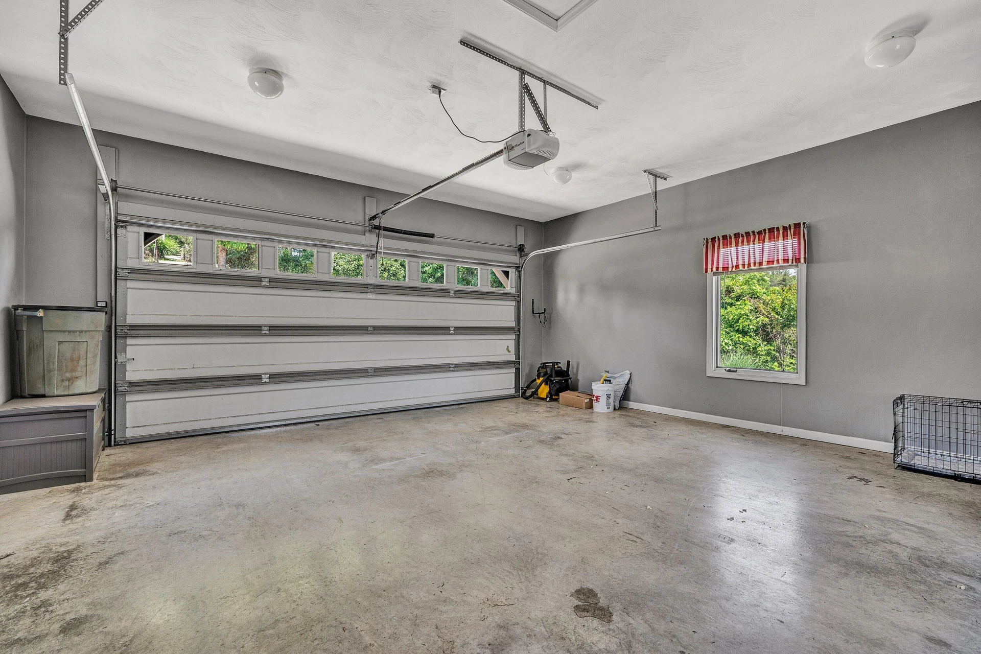 2245 Thomason LN - Photo 40