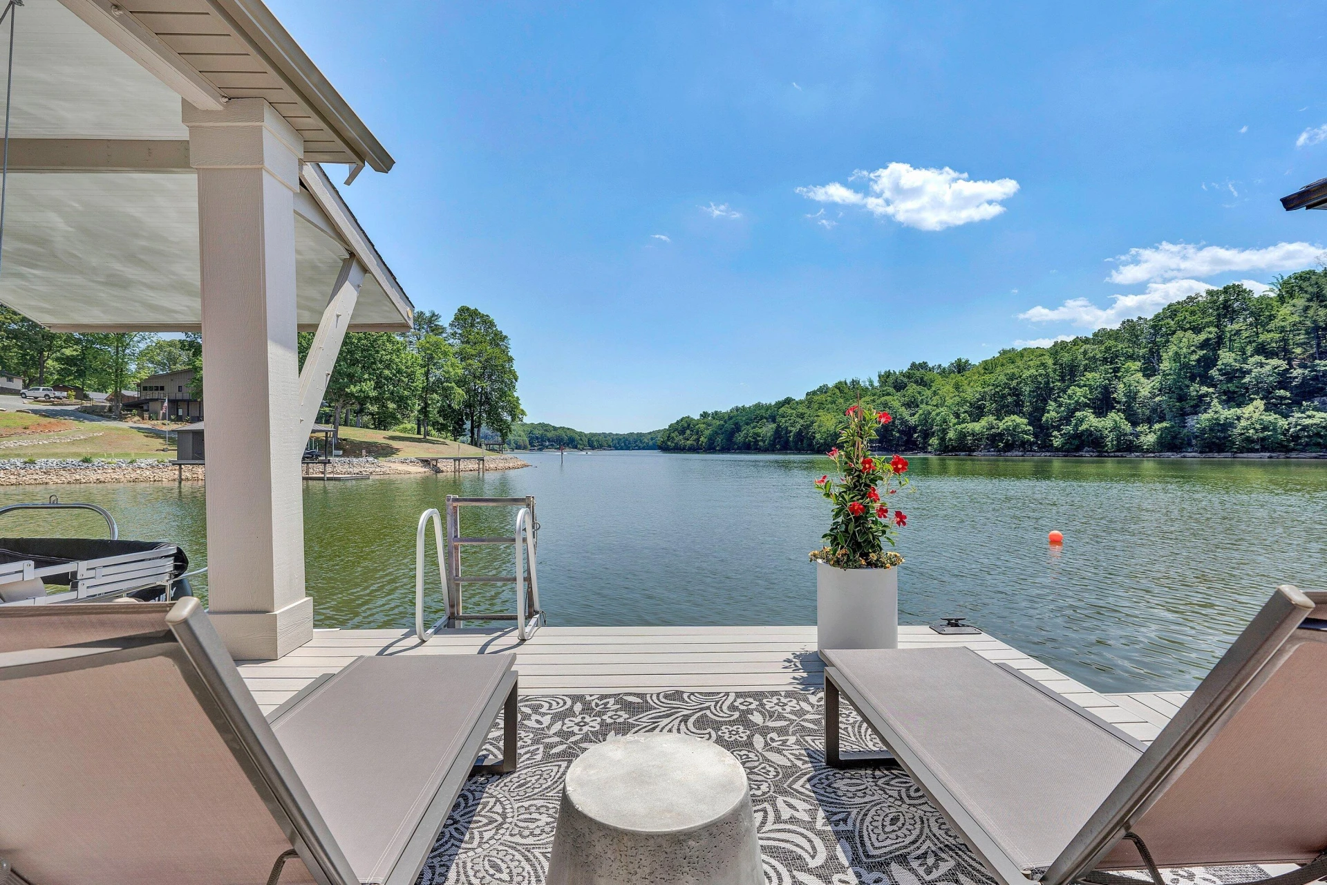 2245 Thomason LN - Photo 4