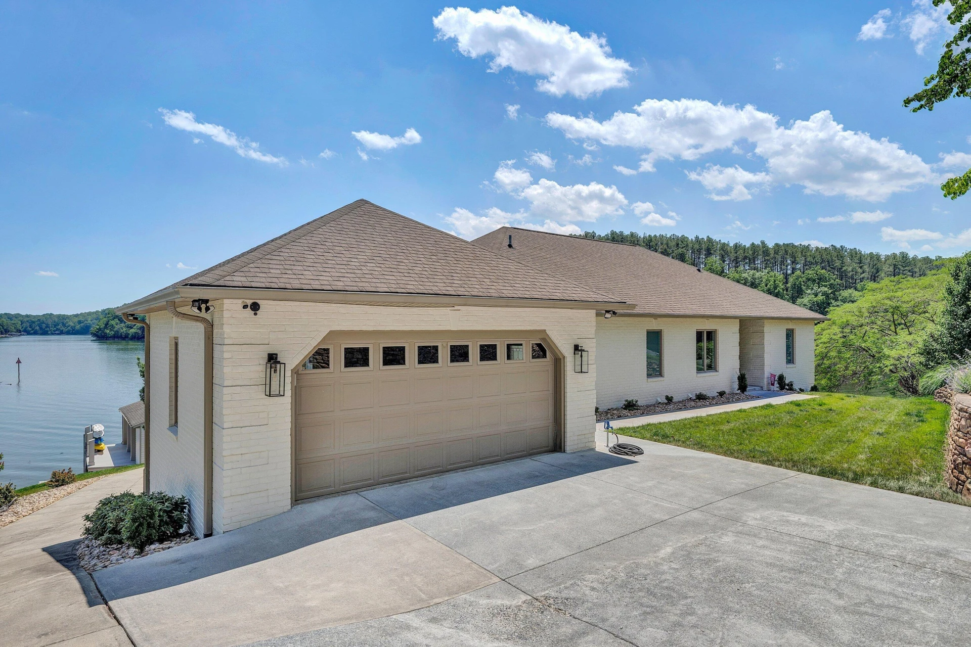 2245 Thomason LN - Photo 9