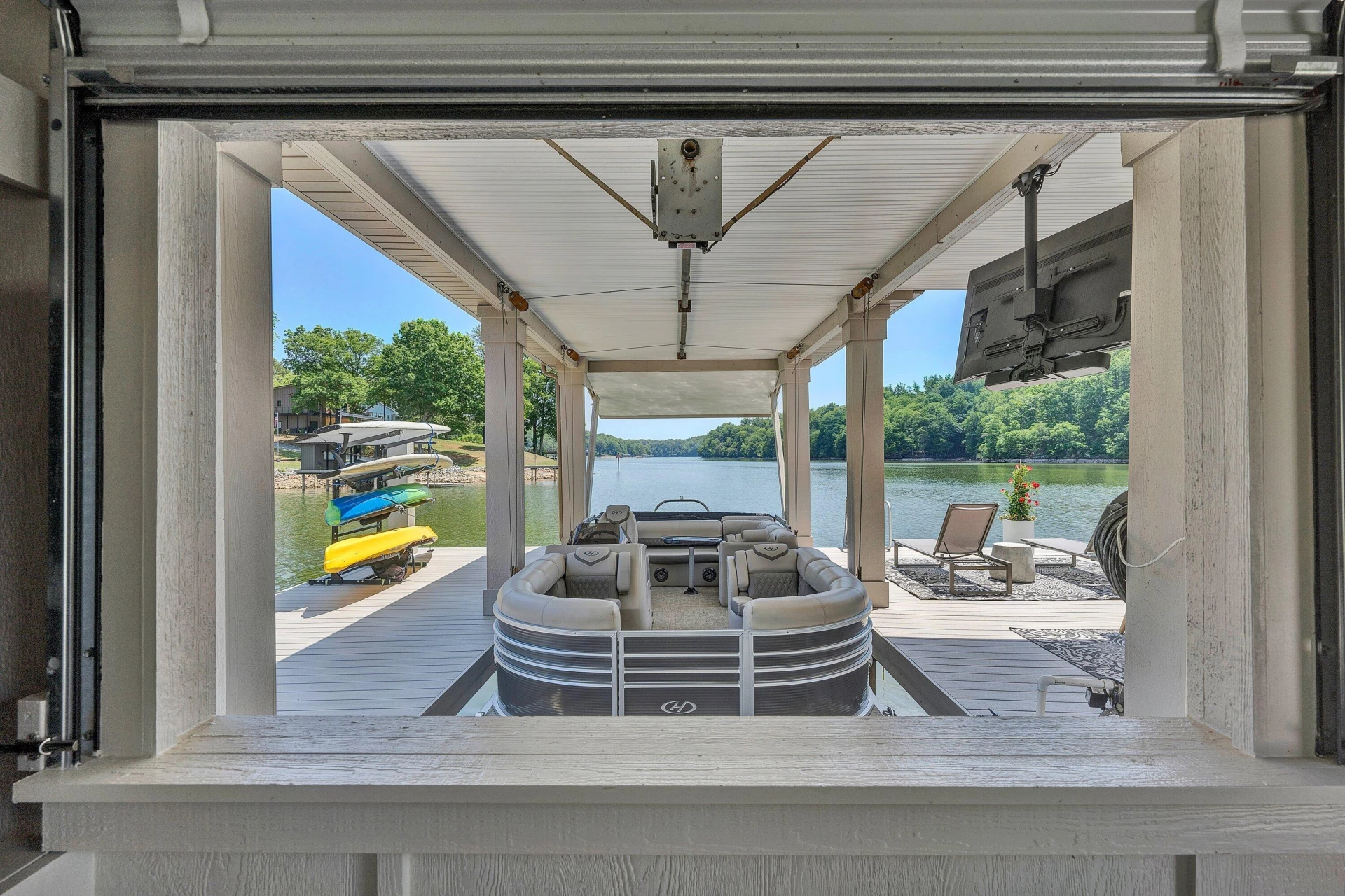 2245 Thomason LN - Photo 63