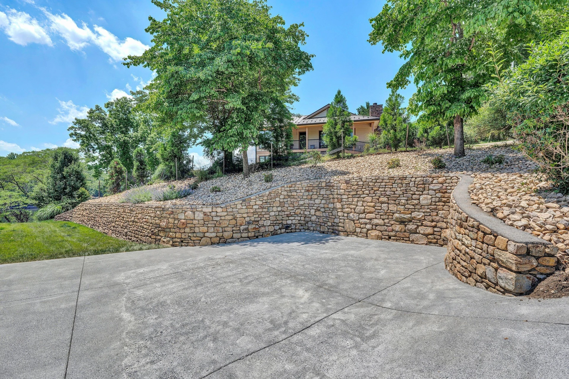 2245 Thomason LN - Photo 67