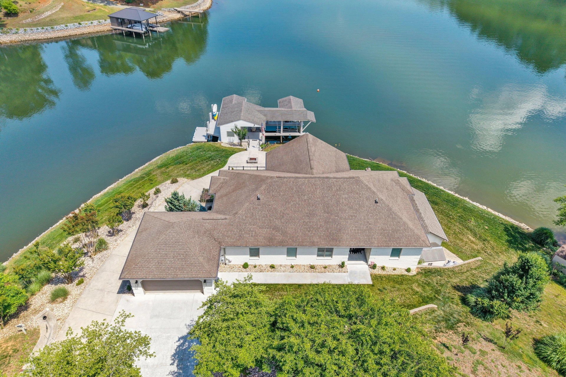 2245 Thomason LN - Photo 5