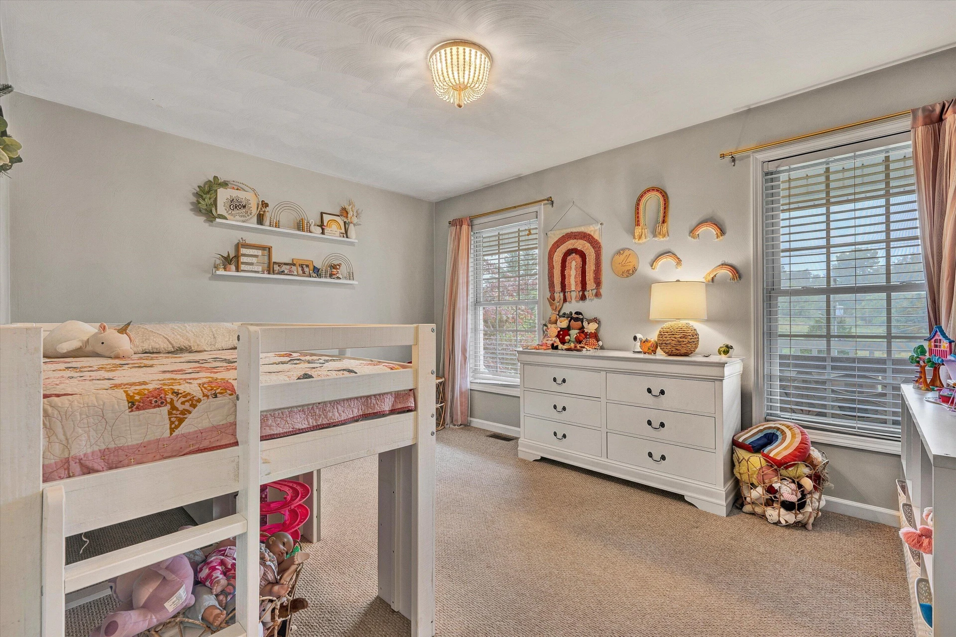 677 Deerfield RD - Photo 10