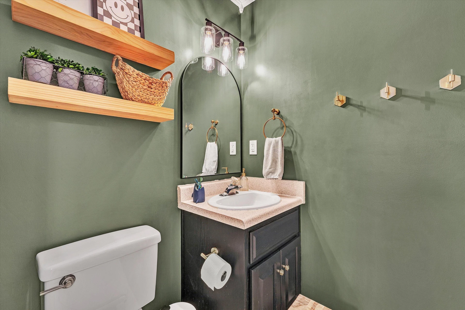 677 Deerfield RD - Photo 12