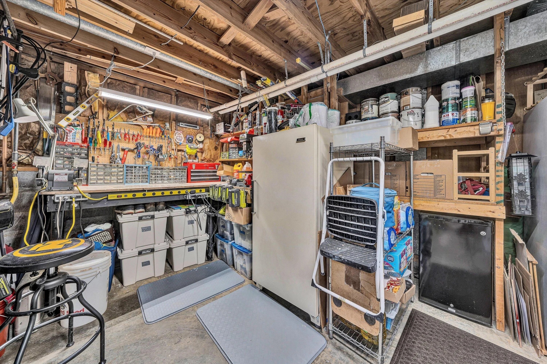 7144 Deerwood RD - Photo 33