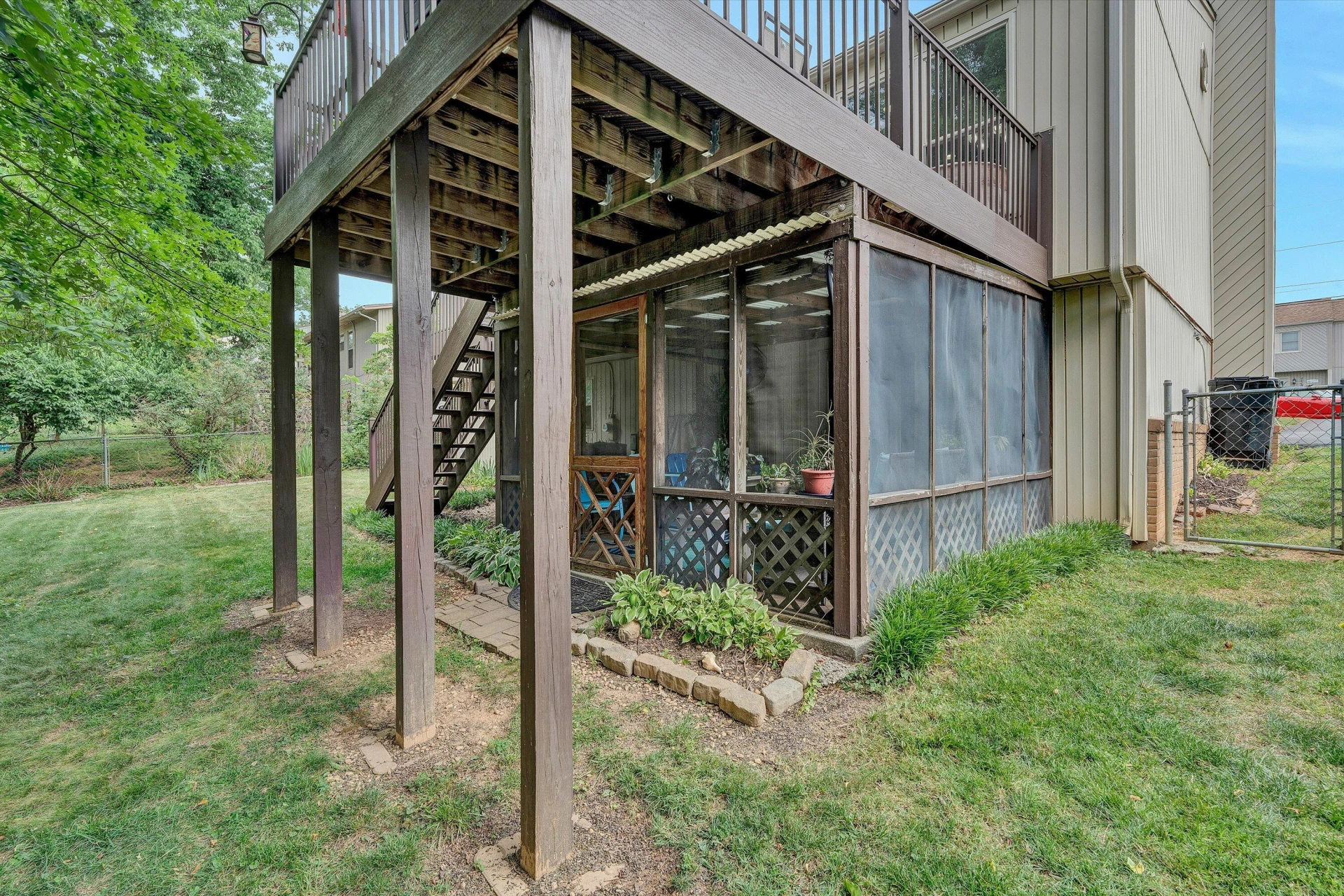 7144 Deerwood RD - Photo 36