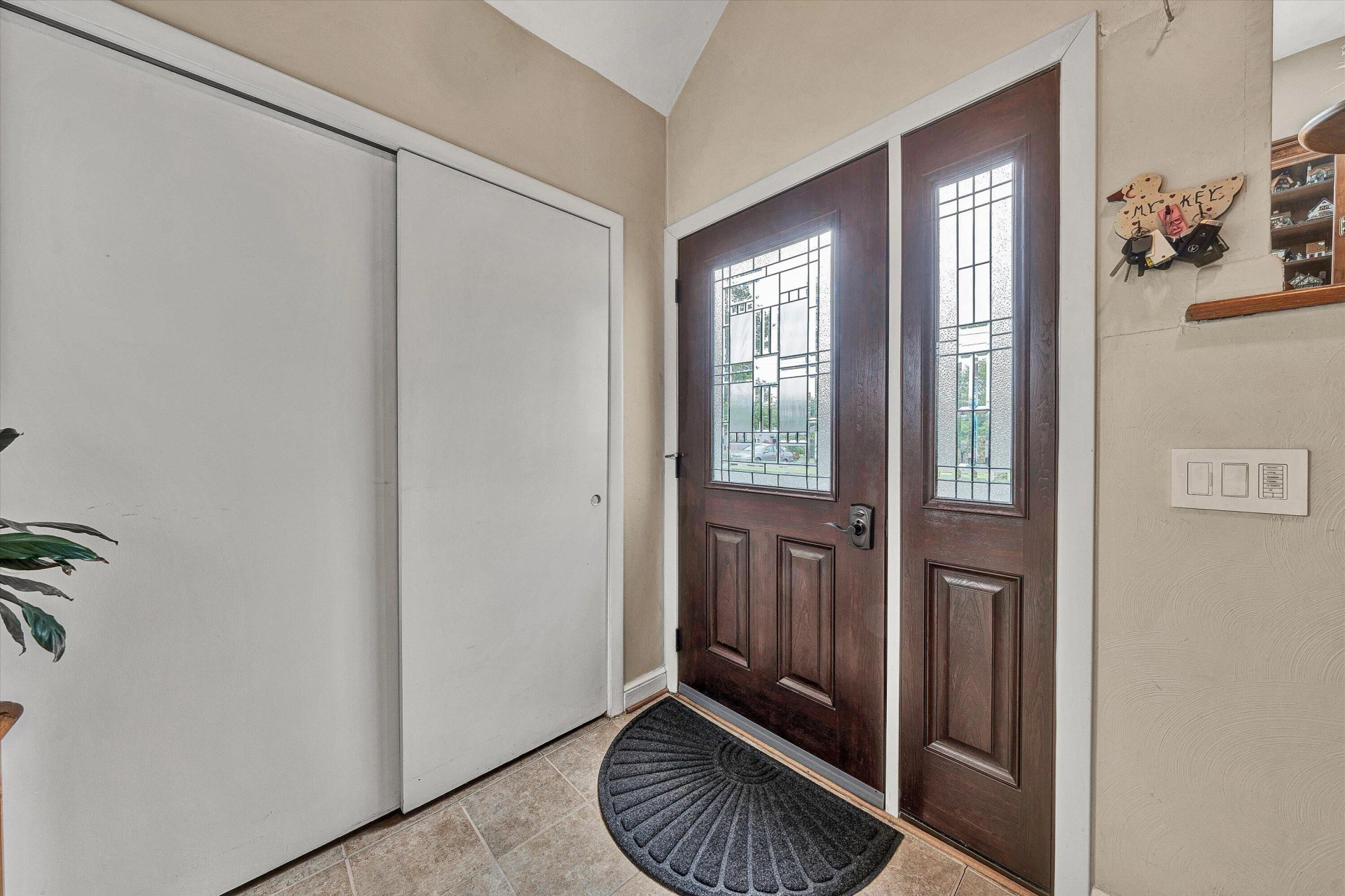 7144 Deerwood RD - Photo 5